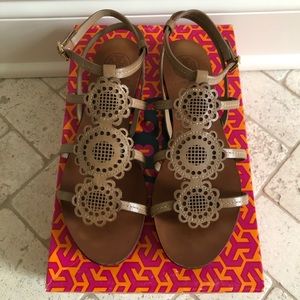 Tory Burch flat beige sandals, size 7.5